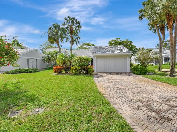 28 Eastgate Drive #B, Boynton Beach, FL 33436
