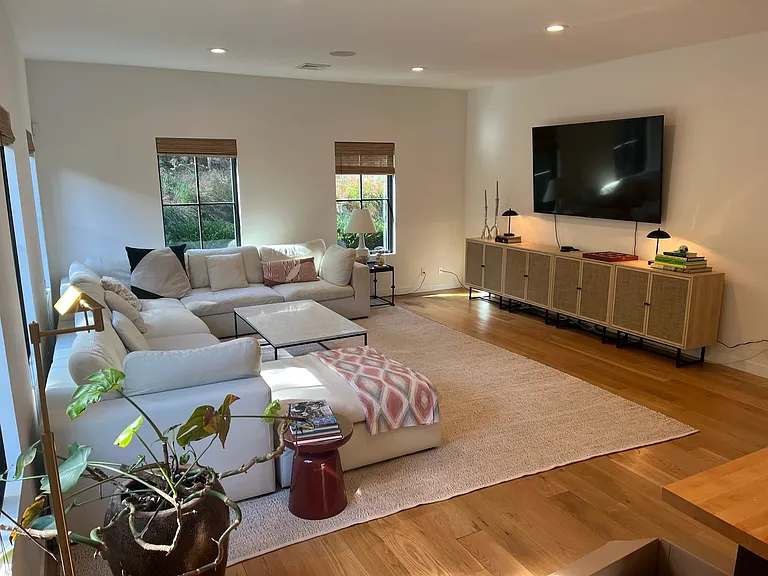 2 Monument Ln — Photo 8