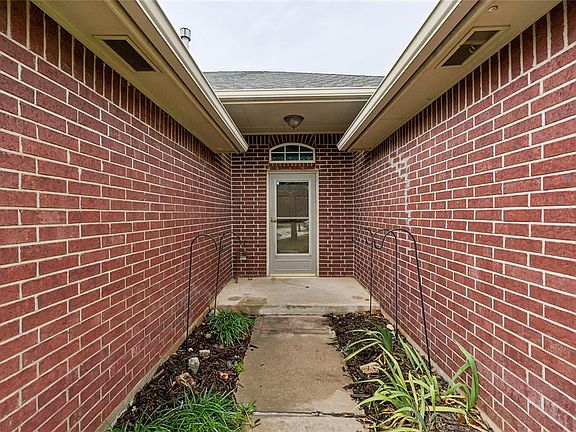 5th image of 1909 Bradford Way