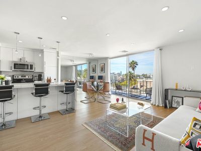 100 S Doheny Dr APT 703, Los Angeles, CA, 90048