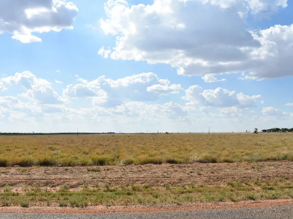 134 Kelly Rd, Levelland, TX 79336