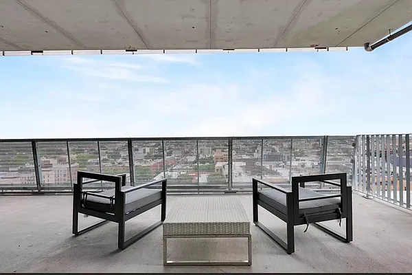 Rented by EXR | media 5