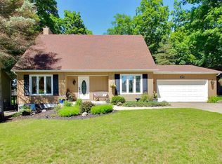 1963 Loganberry Ln, Crown Point, IN 46307