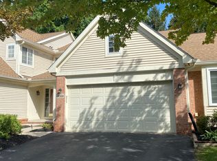 37354 Amhurst Dr, Westland, MI