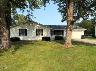 509 Walnut Ln, Pioneer, OH 43554