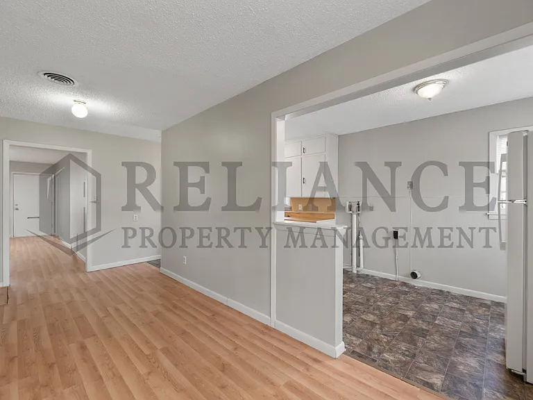 2732 N Grove St — Photo 12