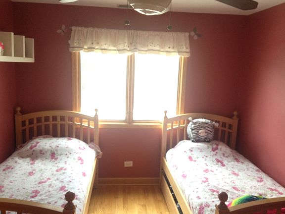 2nd image of 10424 S Christiana Ave