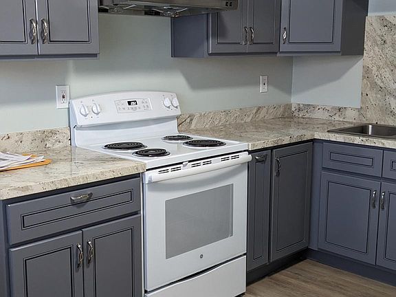 3rd image of 240 Adler Ave