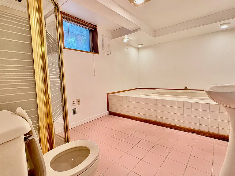 6345 Morrowfield Ave — Photo 61