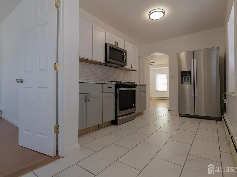 28 Union St #2 — Photo 7