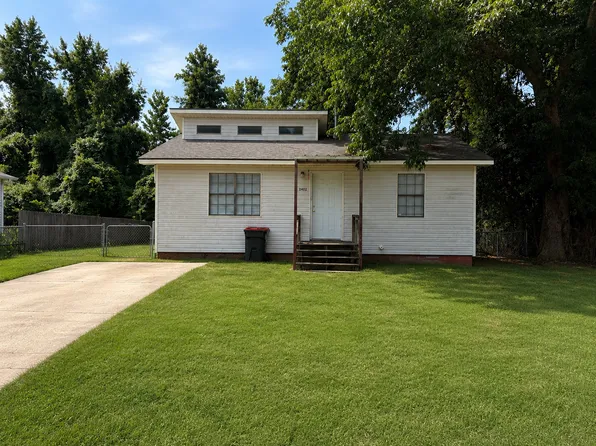 2402 Taft St, Van Buren, AR 72956