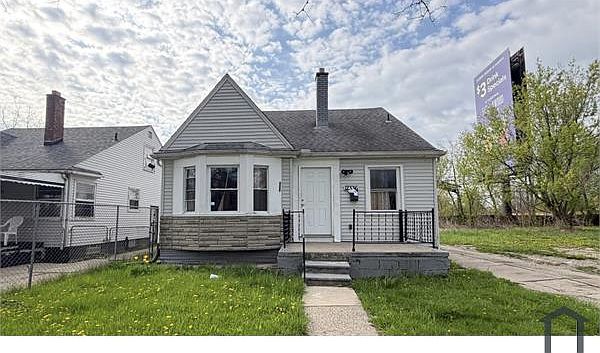2nd image of 12336 Evanston St