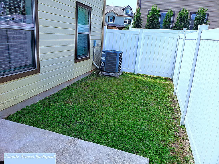 1900 Little Elm Trl — Photo 40