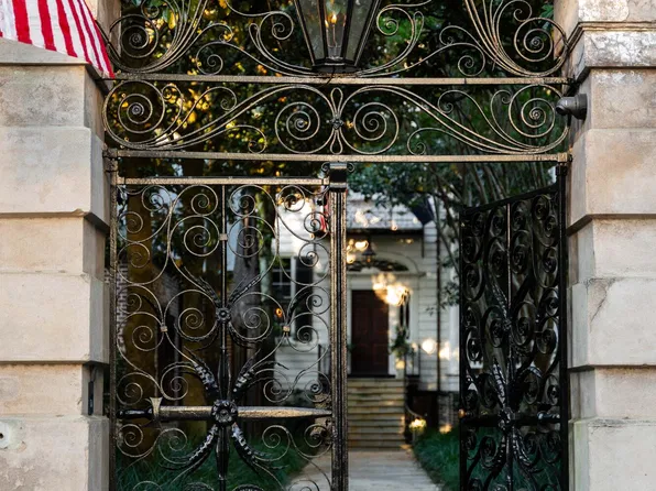 32 Legare St, Charleston, SC 29401