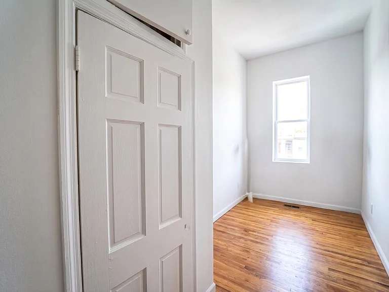 521 W 149th St #3N — Photo 5