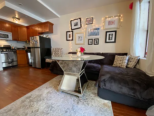 Rented by Triplemint | media 27