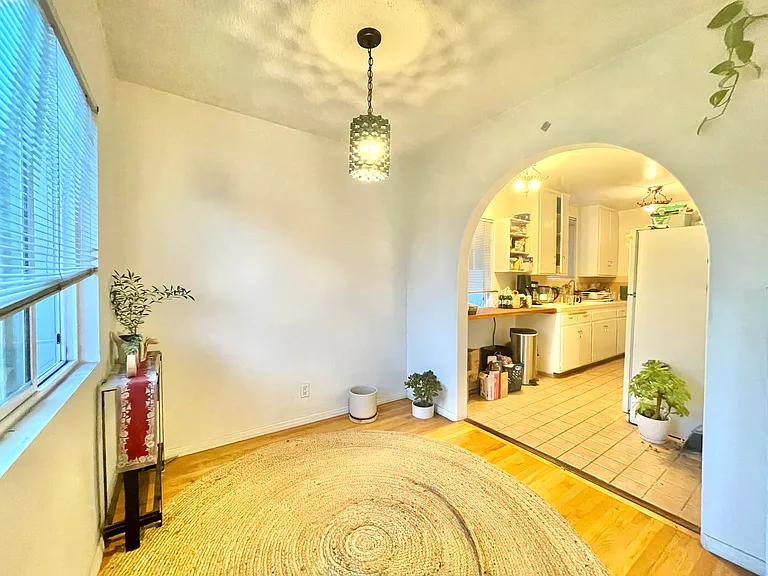 1722 Armacost Ave #4 — Photo 8
