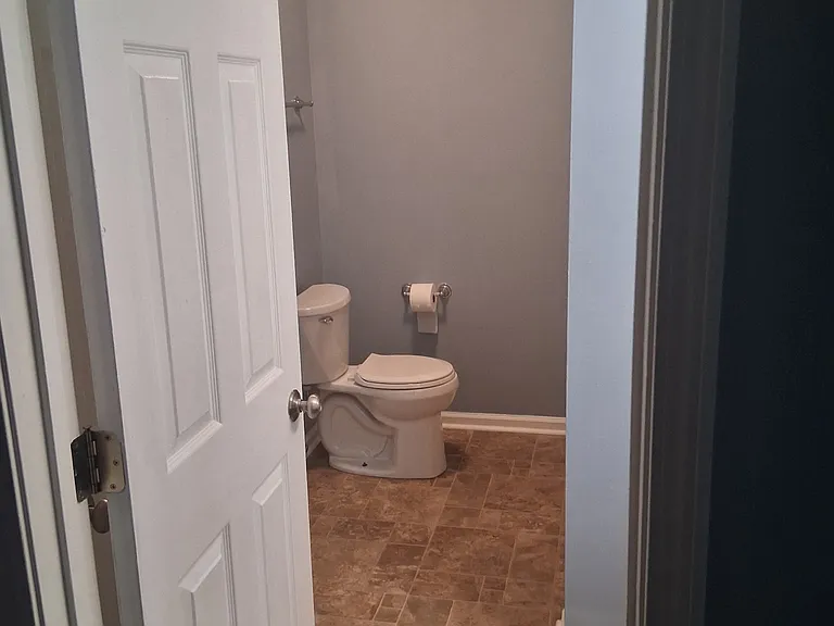 606 Independence Ct — Photo 14