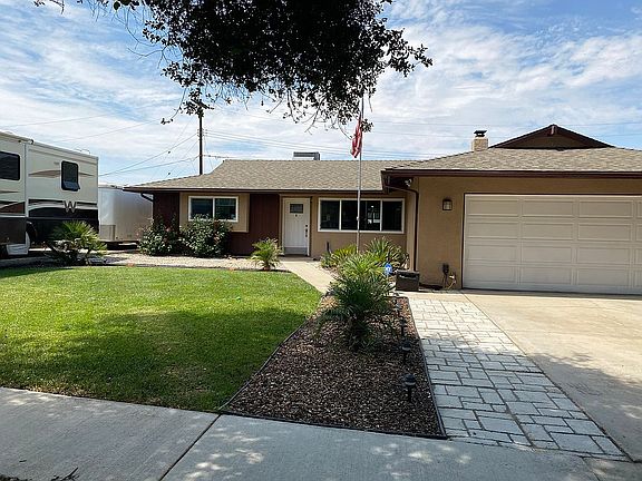 3rd image of 35687 Crestview Dr
