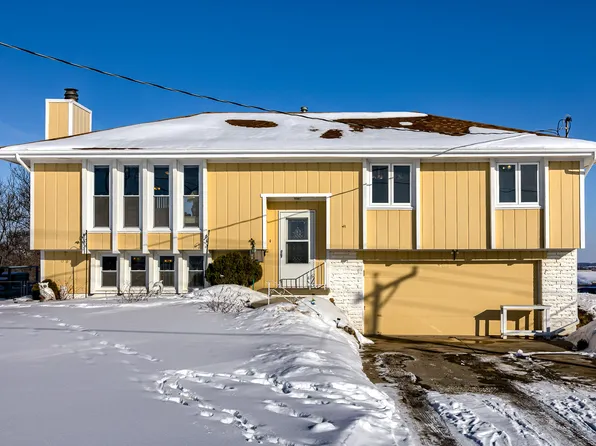 57257 225th St, Glenwood, IA 51534