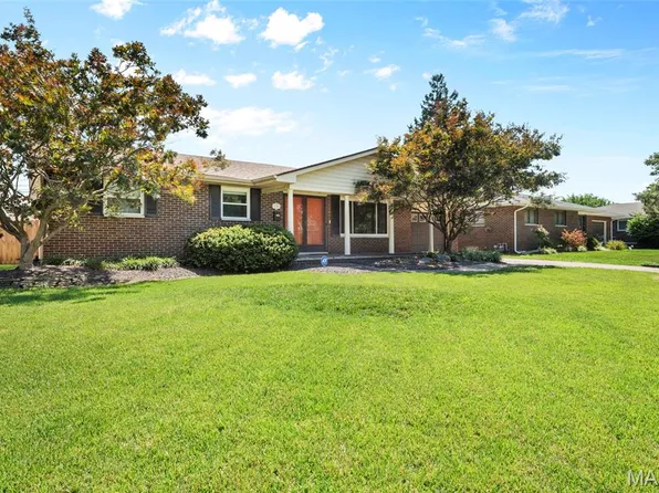 134 Ash St, Wood River, IL 62095