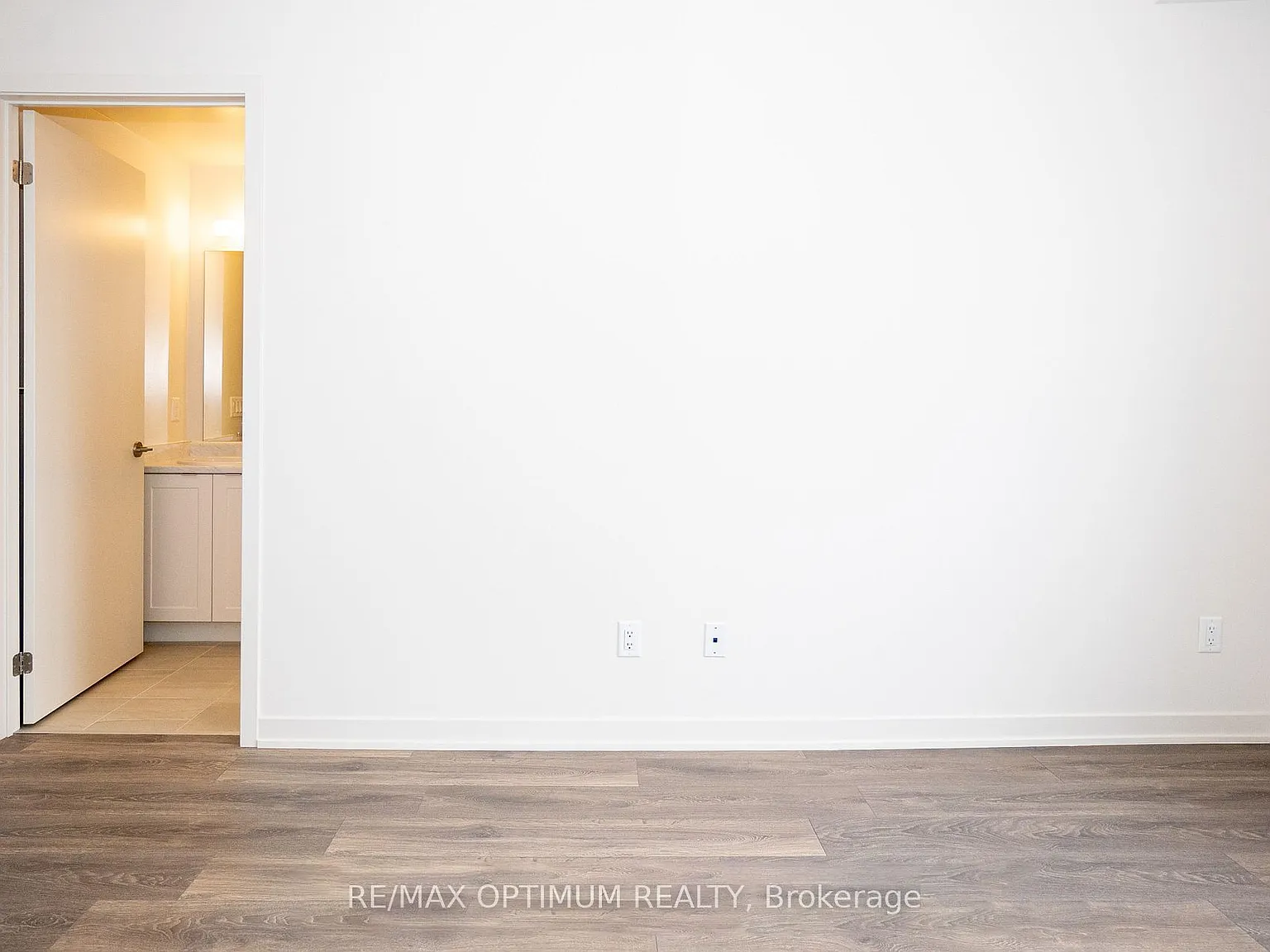 2 bed, $2,500 — Photo 3