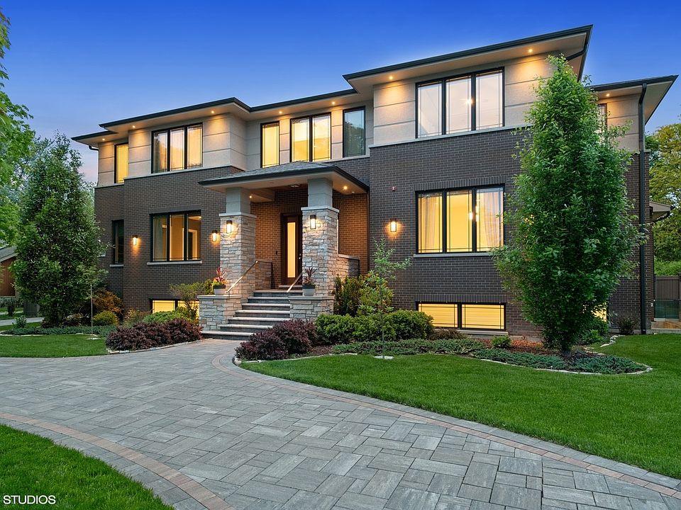 1st image of 2598 Kingston Dr