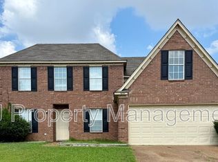 5353 Farm Ridge Dr, Memphis, TN 38141