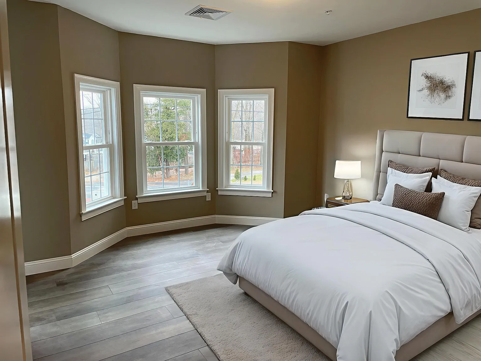 2 bed, 1600 sqft, $3,000 — Photo 1