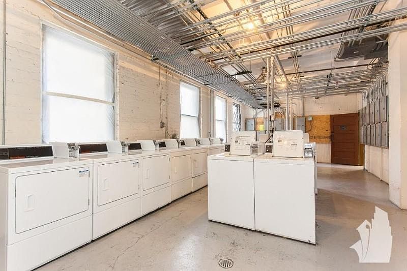 1st image of 550 W Arlington Pl APT 104