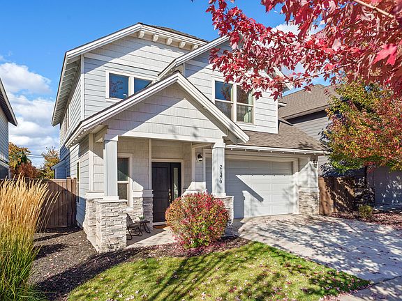 3rd image of 21370 NE Nolan Ct