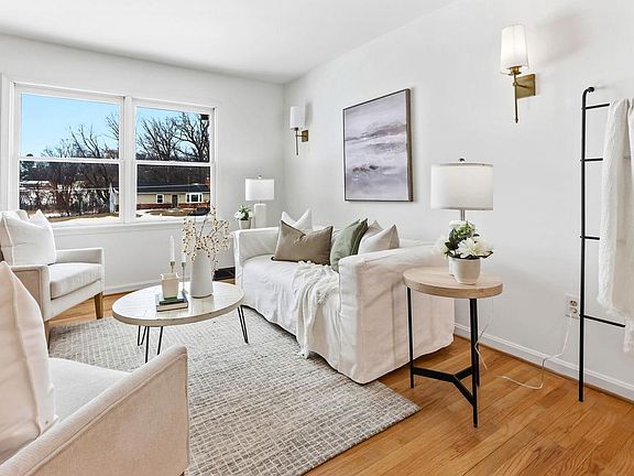 2nd image of 4579 Dave Rill Rd