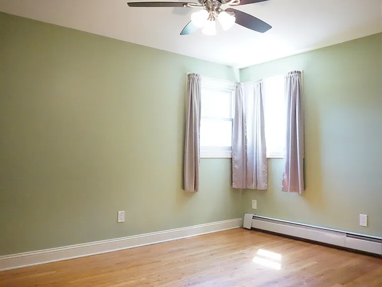 4328 Madison Ave — Photo 8