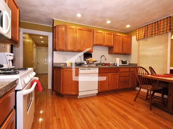 25 Fairbanks St, Brighton, MA