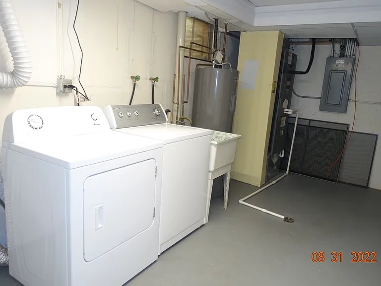 641 Dordan Ct — Photo 34