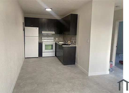 10030 W Indigo St — Photo 4