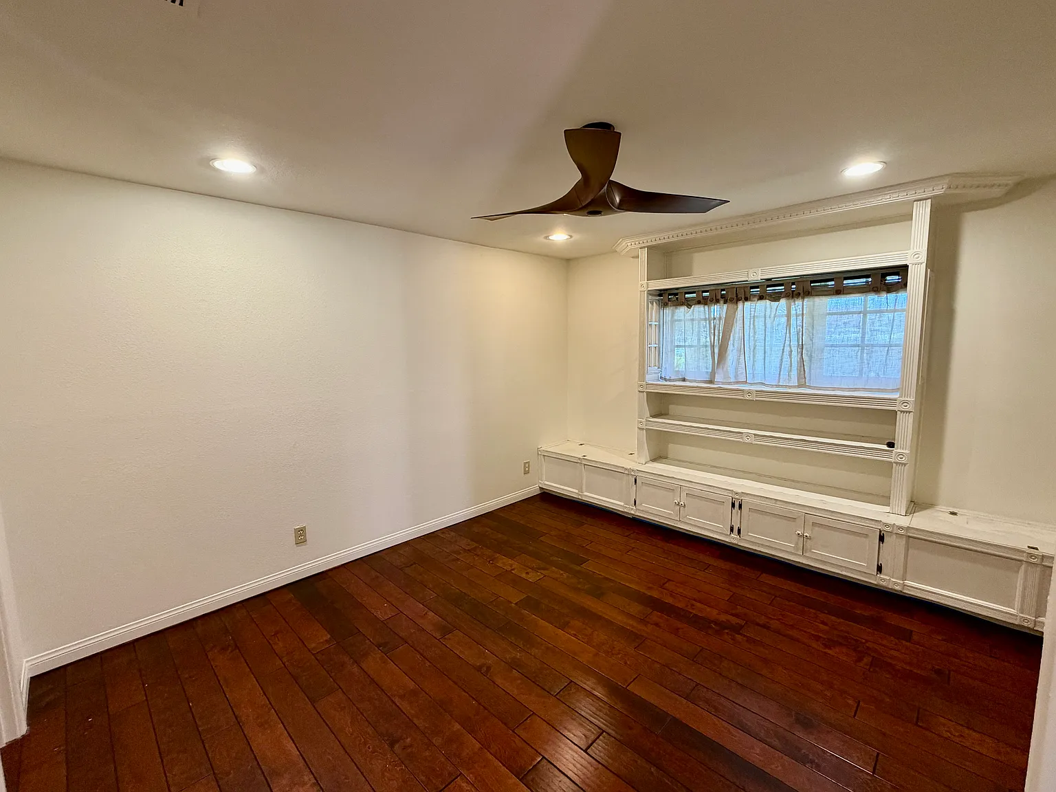 3 bed, 1508 sqft, $3,250 — Photo 3