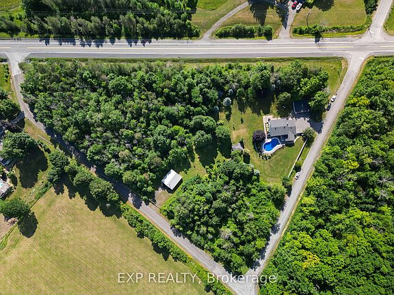 2nd image of 6385 Third Line Rd S