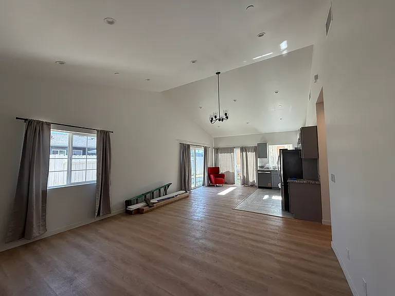 20352 Sherman Way — Photo 24