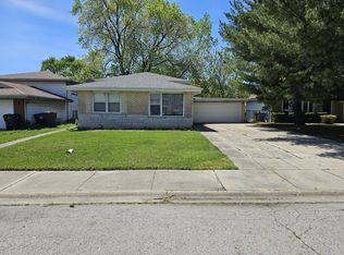 1265 Prince Dr, South Holland, IL 60473