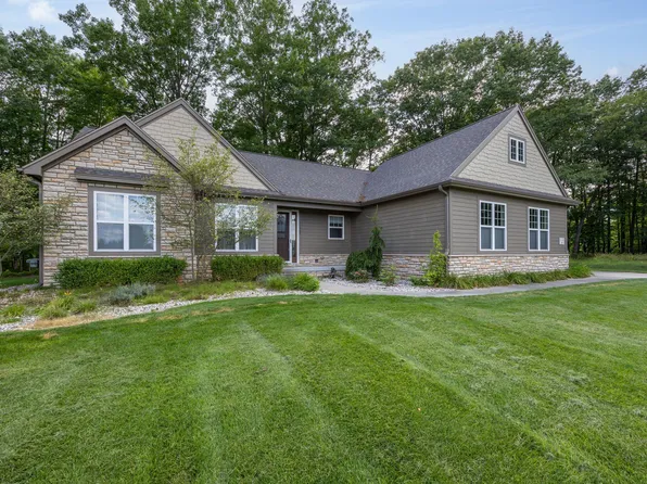 11369 Hampton Ct #44, Stanwood, MI 49346