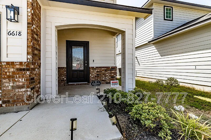 3 bed, 2.5 bath, 1963 sqft, $1,797 — Photo 4