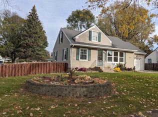 3208 Carolina Ave, Rockford, IL 61108