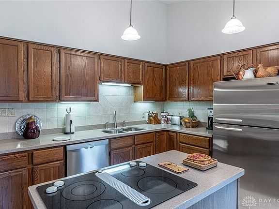 5th image of 9168 Woodstream Ln