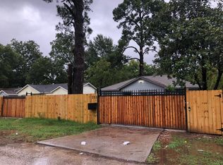 233 W 44th St, Houston, TX 77018