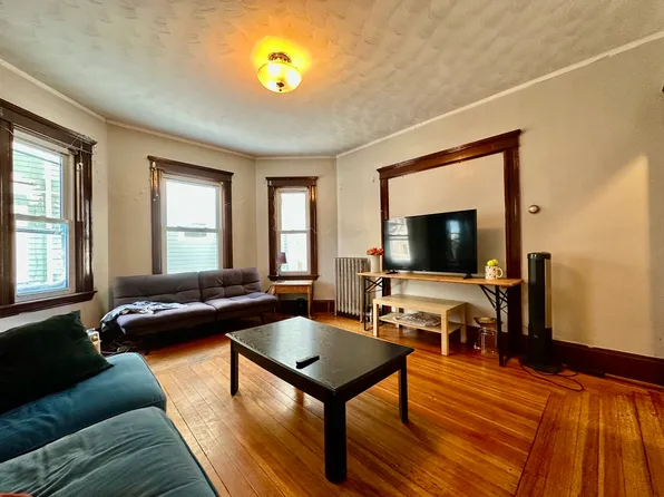 183 College Ave, Somerville, MA