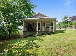 127 Stevens Ln, La Follette, TN 37766