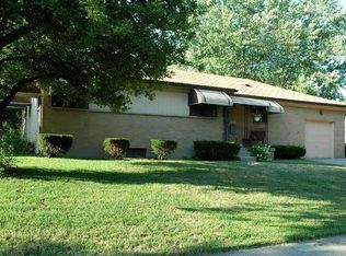 1021 E Stroop Rd, Dayton, OH 45429