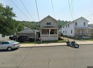 93 E Main St, Glen Lyon, PA