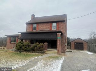 6751 York Rd, Spring Grove, PA 17362